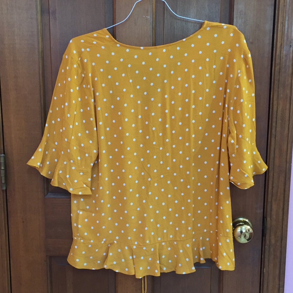 Polka Dot Ruched Yellow Top - Picture 2 of 4